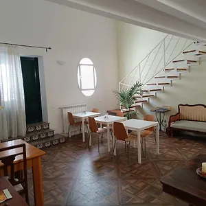 Couette-café Demetra, Palerme
